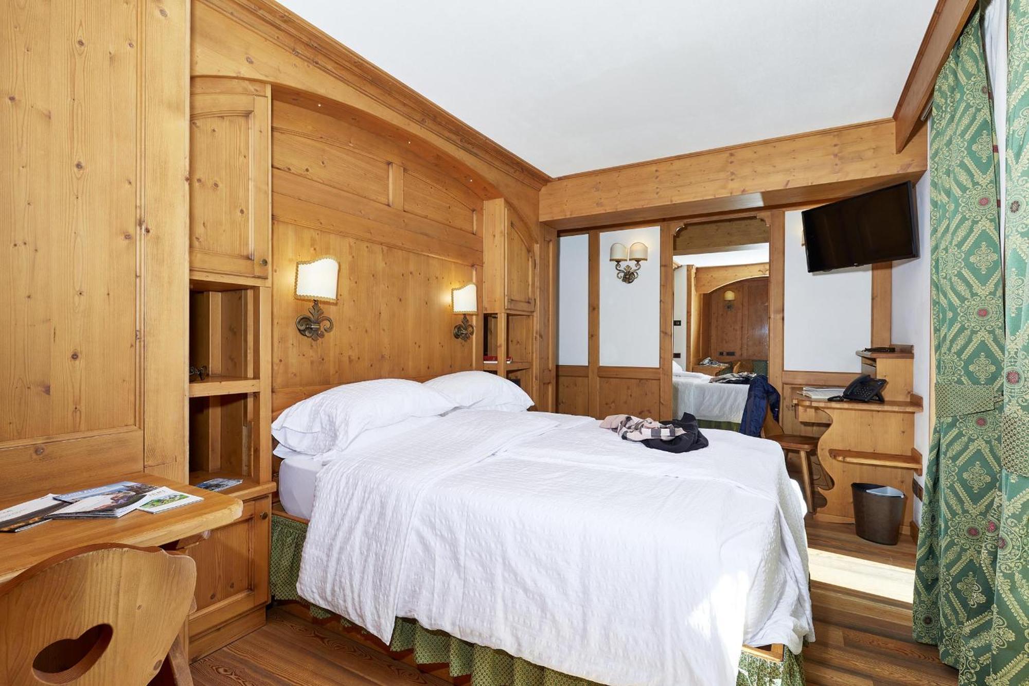 Hotel Garni Dello Sportivo Madonna エクステリア 写真