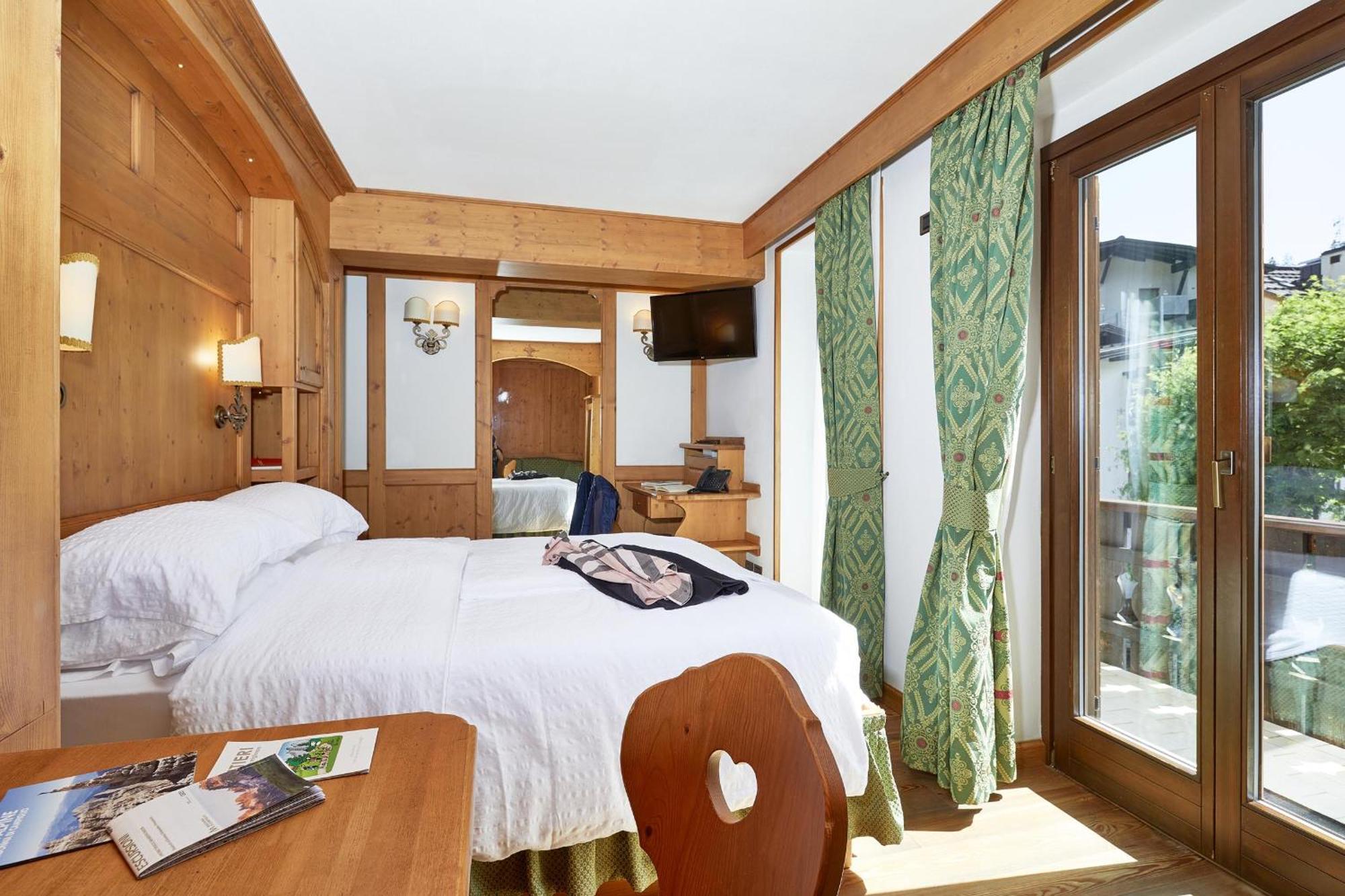 Hotel Garni Dello Sportivo Madonna エクステリア 写真